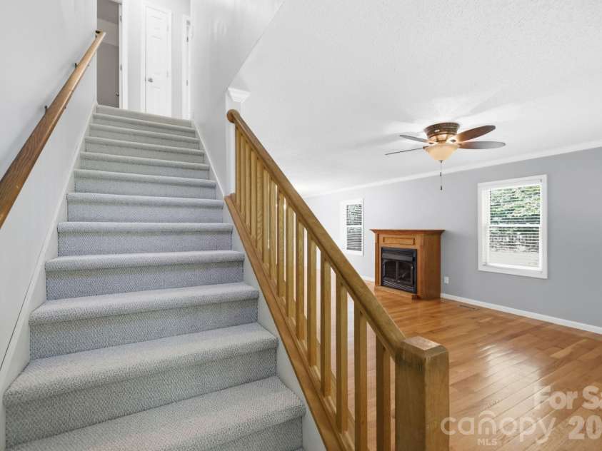 505 Pole Creasman Road, Asheville, NC 28806.  MLS# CAR4420209, YatesRealty ID 48362. 