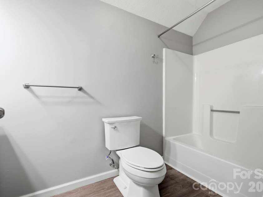 505 Pole Creasman Road, Asheville, NC 28806.  MLS# CAR4420209, YatesRealty ID 48362. 