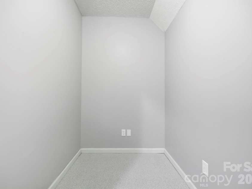 505 Pole Creasman Road, Asheville, NC 28806.  MLS# CAR4420209, YatesRealty ID 48362. 