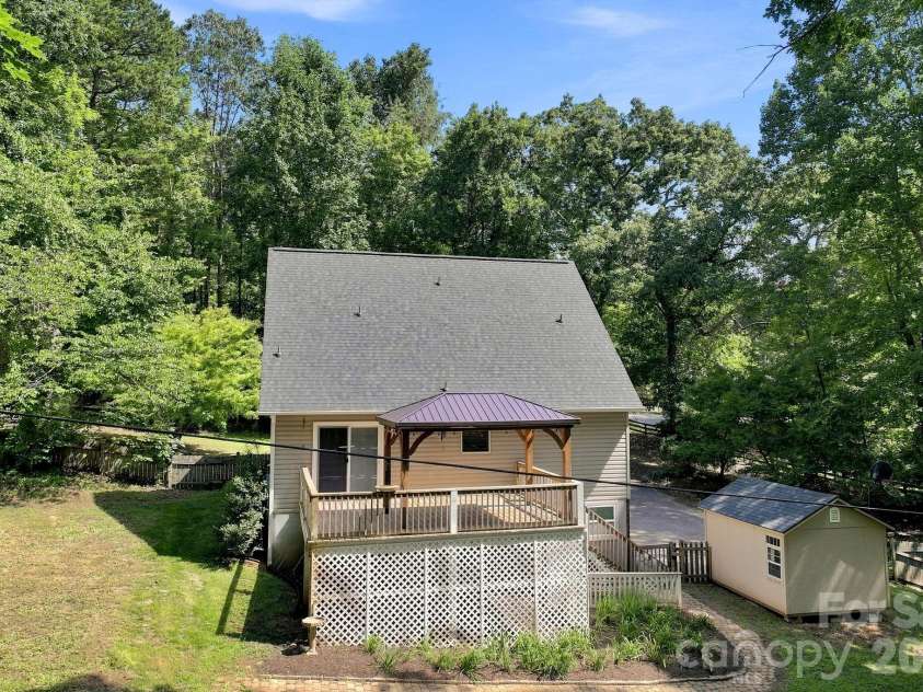 505 Pole Creasman Road, Asheville, NC 28806.  MLS# CAR4420209, YatesRealty ID 48362. 