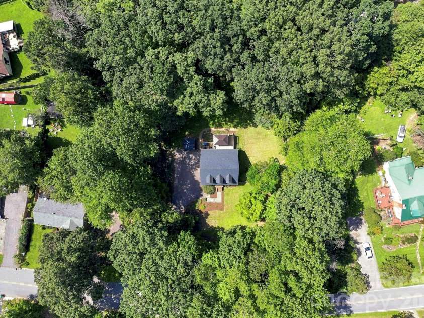 505 Pole Creasman Road, Asheville, NC 28806.  MLS# CAR4420209, YatesRealty ID 48362. 