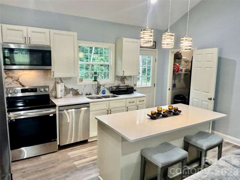2613 Lynn Mountain Road, Vale, NC 28168.  MLS# CAR4419247, YatesRealty ID 48363. 
