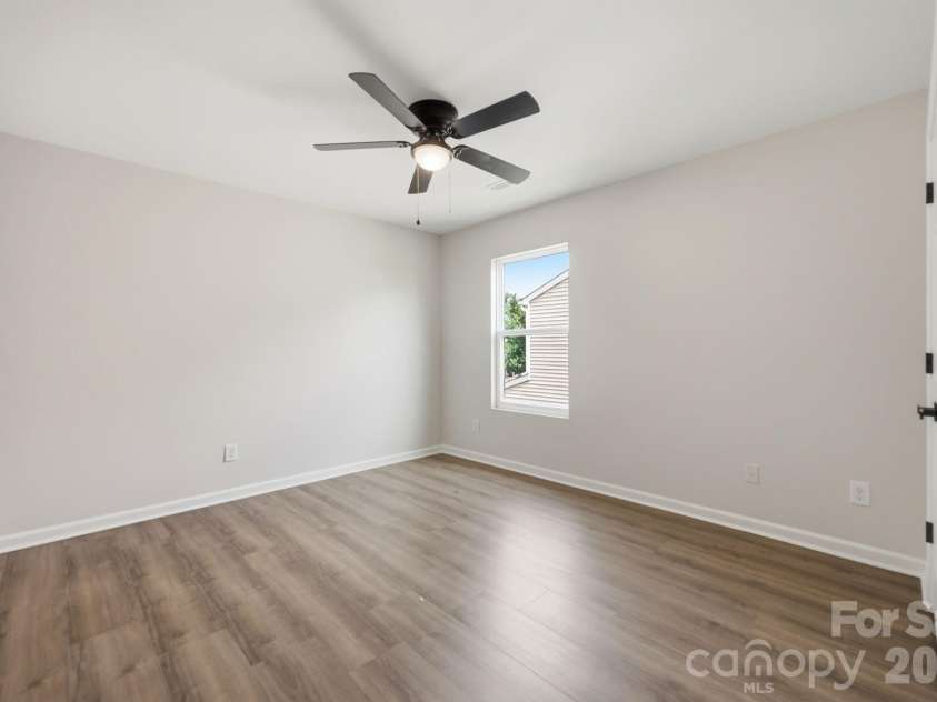 282 Water Lily Circle, Winston Salem, NC 27107.  MLS# CAR4420914, YatesRealty ID 48364. 