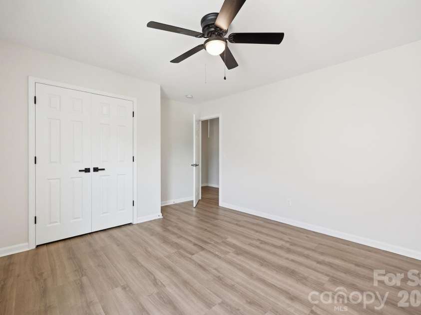 282 Water Lily Circle, Winston Salem, NC 27107.  MLS# CAR4420914, YatesRealty ID 48364. 