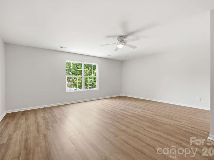 282 Water Lily Circle, Winston Salem, NC 27107.  MLS# CAR4420914, YatesRealty ID 48364. 