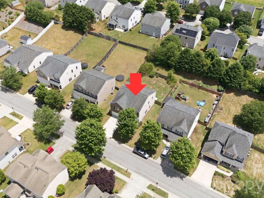 282 Water Lily Circle, Winston Salem, NC 27107.  MLS# CAR4420914, YatesRealty ID 48364. 