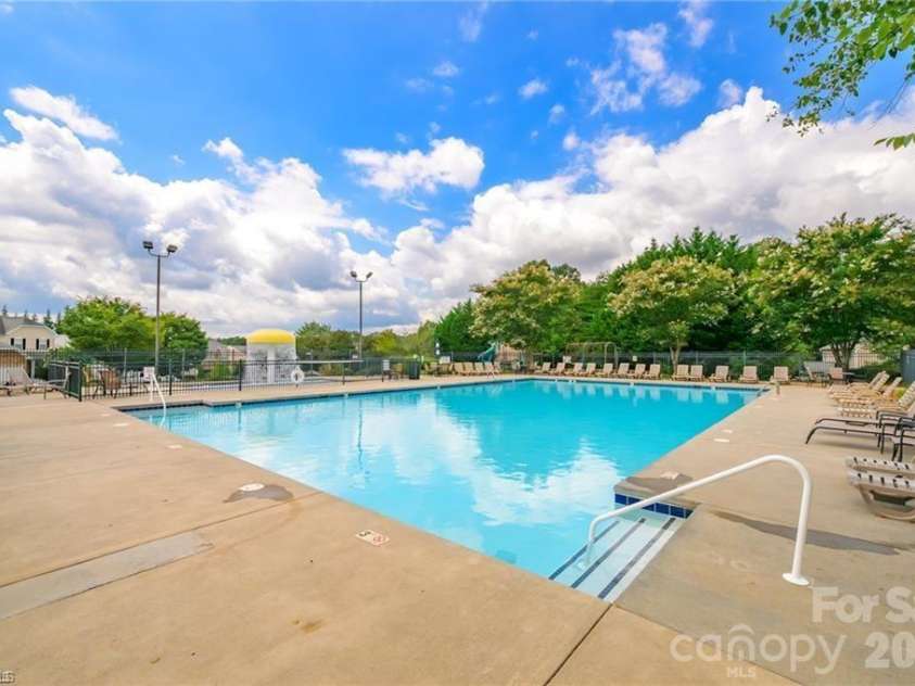 282 Water Lily Circle, Winston Salem, NC 27107.  MLS# CAR4420914, YatesRealty ID 48364. 