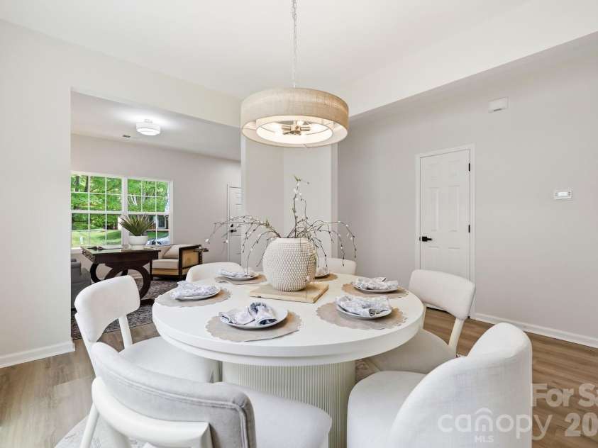 282 Water Lily Circle, Winston Salem, NC 27107.  MLS# CAR4420914, YatesRealty ID 48364. Formal dining room