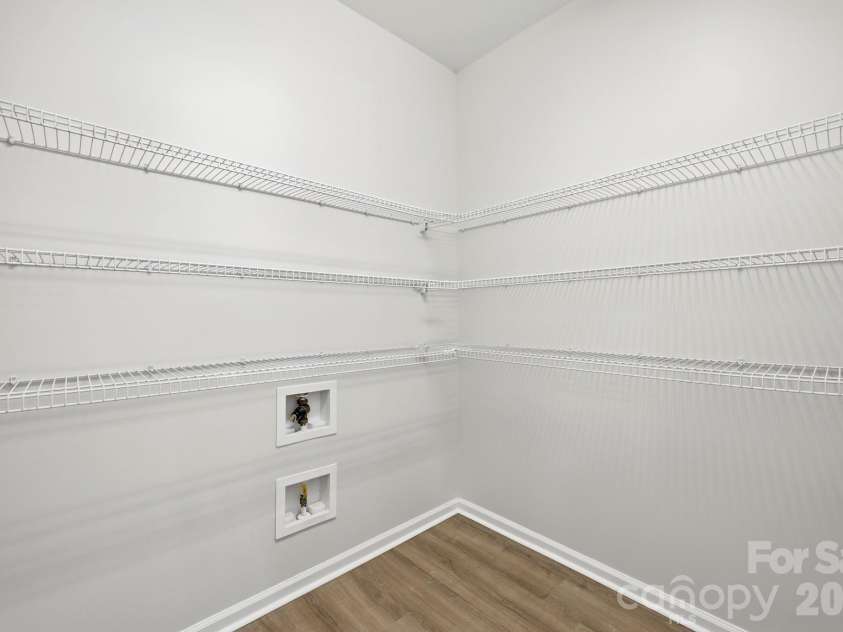 282 Water Lily Circle, Winston Salem, NC 27107.  MLS# CAR4420914, YatesRealty ID 48364. Main level walk-in kitchen pantry