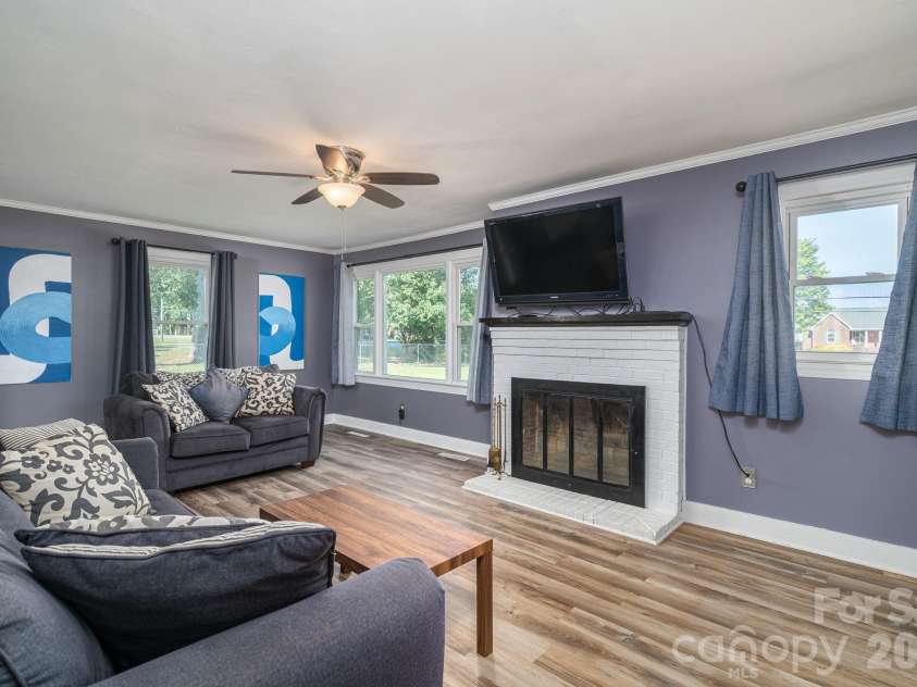 4282 Buffalo Shoals Road, Maiden, NC 28650.  MLS# CAR4420932, YatesRealty ID 48367. 