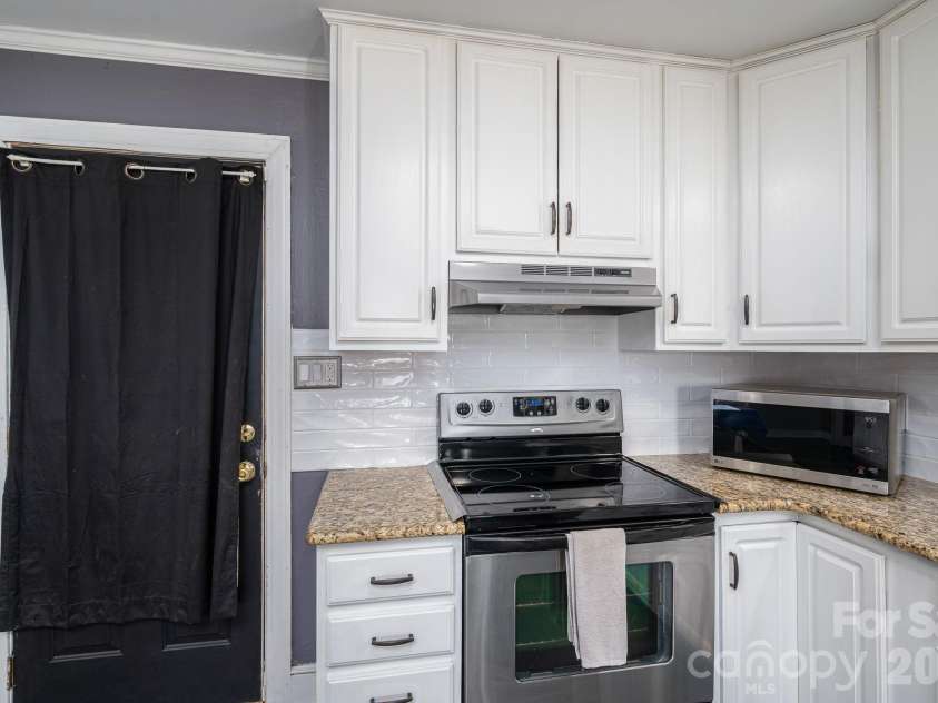 4282 Buffalo Shoals Road, Maiden, NC 28650.  MLS# CAR4420932, YatesRealty ID 48367. 