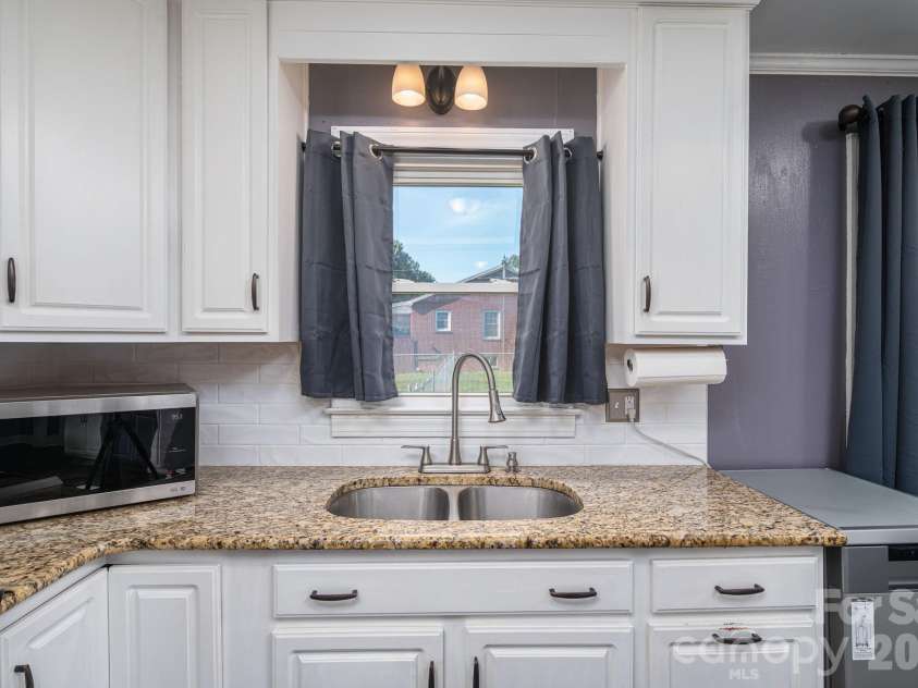 4282 Buffalo Shoals Road, Maiden, NC 28650.  MLS# CAR4420932, YatesRealty ID 48367. 