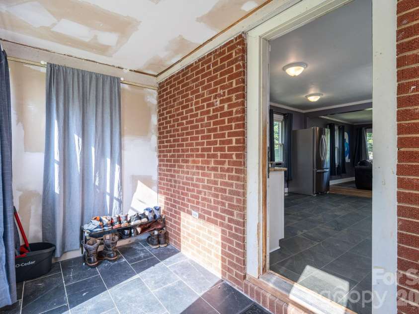 4282 Buffalo Shoals Road, Maiden, NC 28650.  MLS# CAR4420932, YatesRealty ID 48367. 