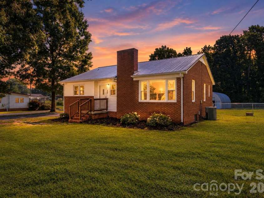 4282 Buffalo Shoals Road, Maiden, NC 28650.  MLS# CAR4420932, YatesRealty ID 48367. 