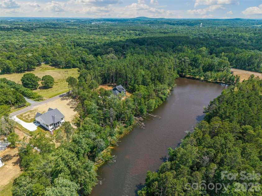 537 Riddle Mill Road, Clover, SC 29710.  MLS# CAR4401950, YatesRealty ID 4837. 