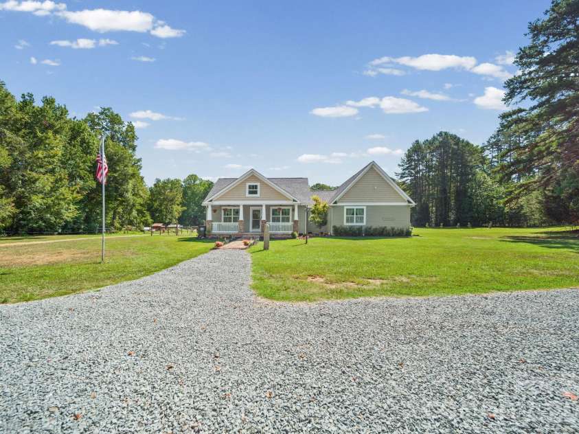 1360 Standing Oak Drive, Granite Quarry, NC 28146.  MLS# CAR4420485, YatesRealty ID 48370. 