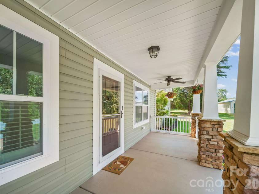 1360 Standing Oak Drive, Granite Quarry, NC 28146.  MLS# CAR4420485, YatesRealty ID 48370. 
