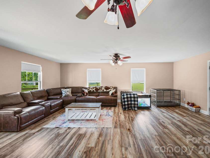 1360 Standing Oak Drive, Granite Quarry, NC 28146.  MLS# CAR4420485, YatesRealty ID 48370. 