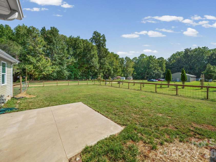 1360 Standing Oak Drive, Granite Quarry, NC 28146.  MLS# CAR4420485, YatesRealty ID 48370. 