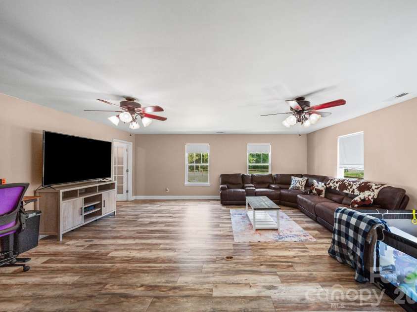 1360 Standing Oak Drive, Granite Quarry, NC 28146.  MLS# CAR4420485, YatesRealty ID 48370. 