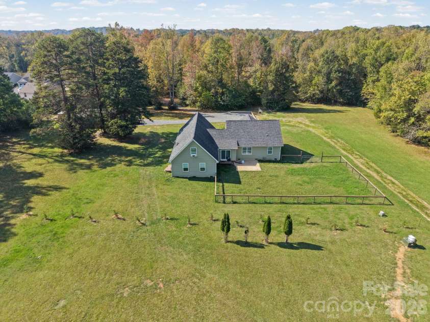 1360 Standing Oak Drive, Granite Quarry, NC 28146.  MLS# CAR4420485, YatesRealty ID 48370. 