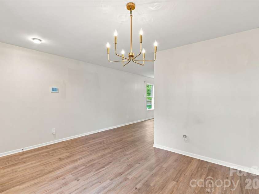 1132 New Day Court, Charlotte, NC 28215.  MLS# CAR4413933, YatesRealty ID 48371. 