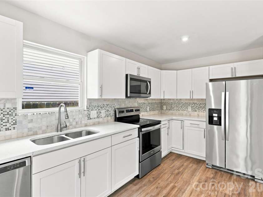 1132 New Day Court, Charlotte, NC 28215.  MLS# CAR4413933, YatesRealty ID 48371. 