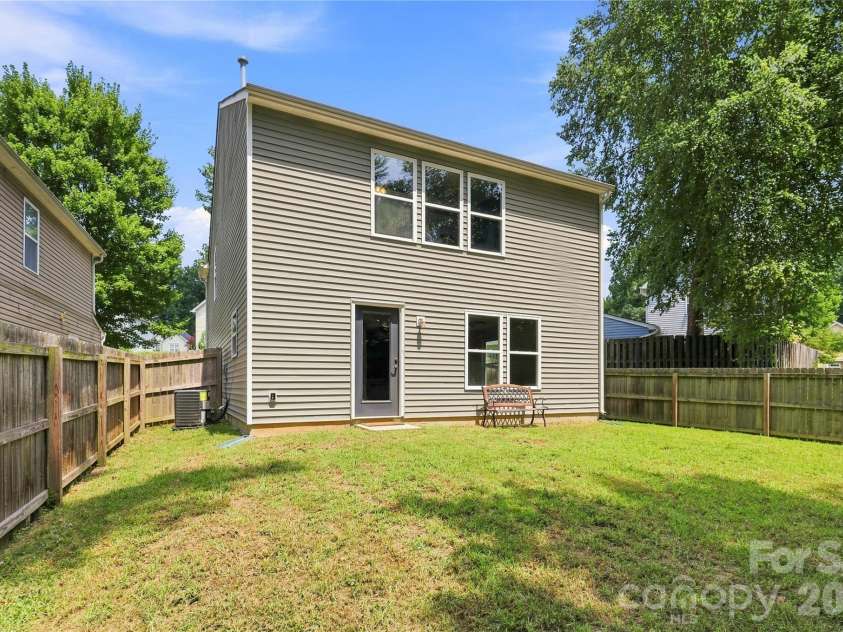 1132 New Day Court, Charlotte, NC 28215.  MLS# CAR4413933, YatesRealty ID 48371. 