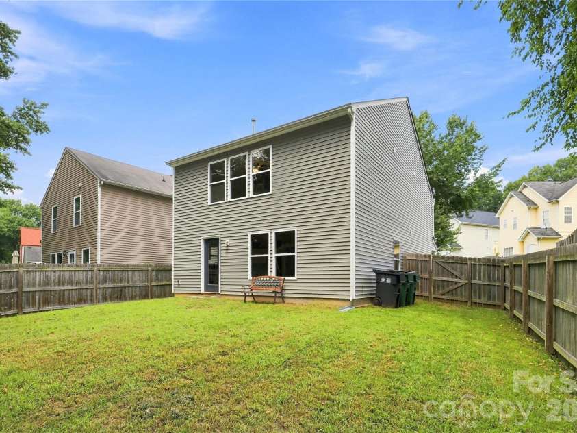 1132 New Day Court, Charlotte, NC 28215.  MLS# CAR4413933, YatesRealty ID 48371. 