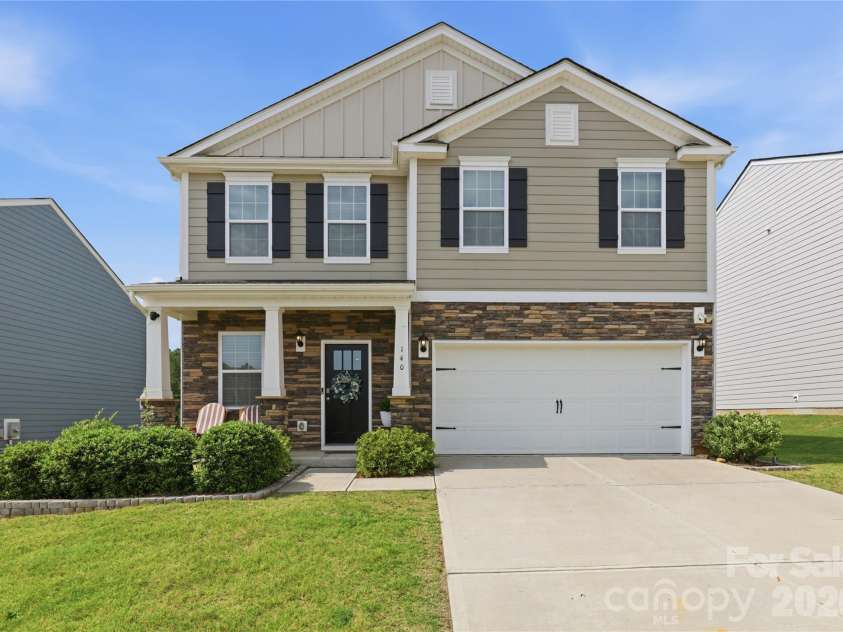 140 North Hill Lane, Troutman, NC 28166.  MLS# CAR4419506, YatesRealty ID 48374. 