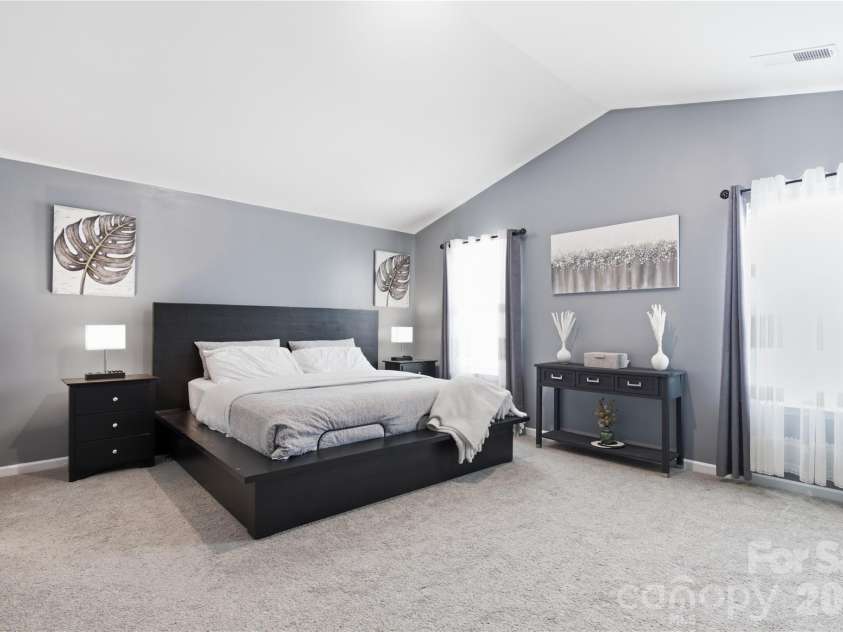 140 North Hill Lane, Troutman, NC 28166.  MLS# CAR4419506, YatesRealty ID 48374. 