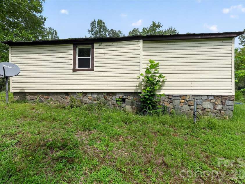 2797 HT Road, Lenoir, NC 28645.  MLS# CAR4421002, YatesRealty ID 48378. 