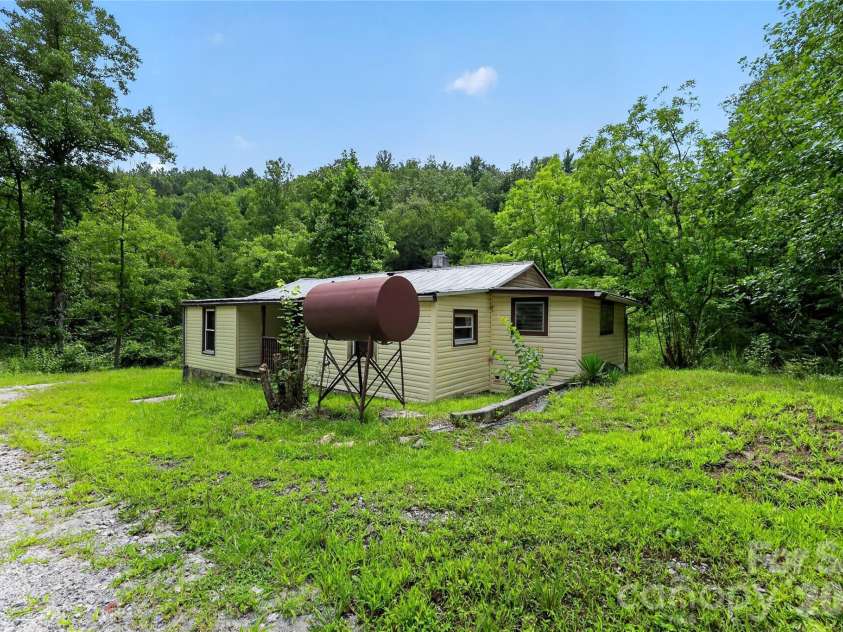 2797 HT Road, Lenoir, NC 28645.  MLS# CAR4421002, YatesRealty ID 48378. 