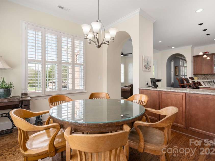 9610 Pensive Lane, Waxhaw, NC 28173.  MLS# CAR4240111, YatesRealty ID 4838. Breakfast Nook