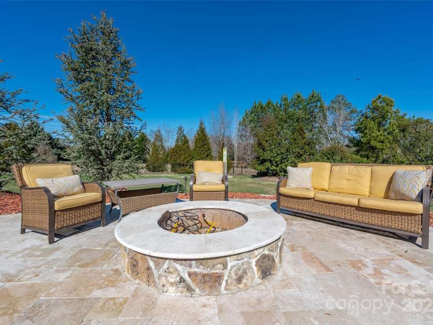 9610 Pensive Lane, Waxhaw, NC 28173.  MLS# CAR4240111, YatesRealty ID 4838. Firepit is gas, but can be converted to wood burning.