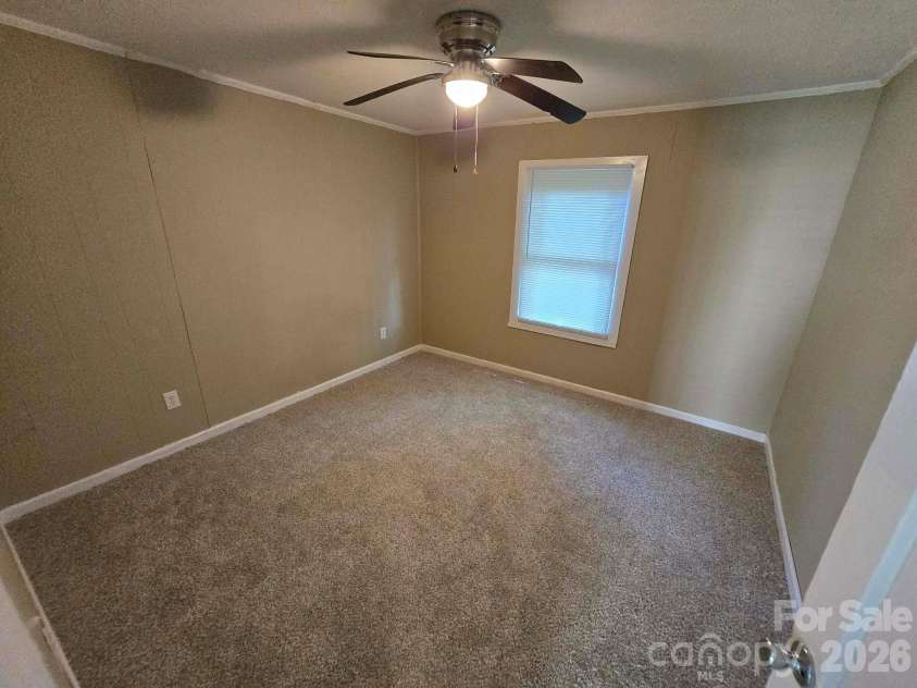 1404 Rosewood Lane, Gastonia, NC 28052.  MLS# CAR4420544, YatesRealty ID 48382. 