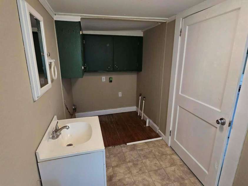 1404 Rosewood Lane, Gastonia, NC 28052.  MLS# CAR4420544, YatesRealty ID 48382. 