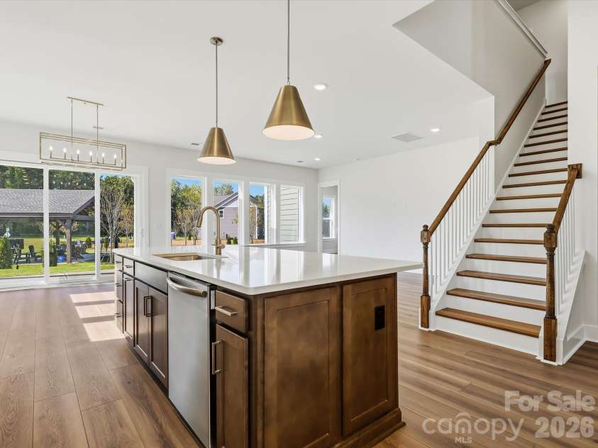 558 Cape Cod Way, Rock Hill, SC 29732.  MLS# CAR4421025, YatesRealty ID 48385. Beautiful Open Floorplan