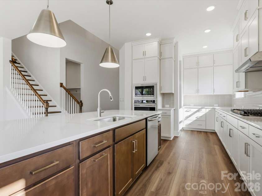 558 Cape Cod Way, Rock Hill, SC 29732.  MLS# CAR4421025, YatesRealty ID 48385. Oversized Walk-In Pantry Behind Oven