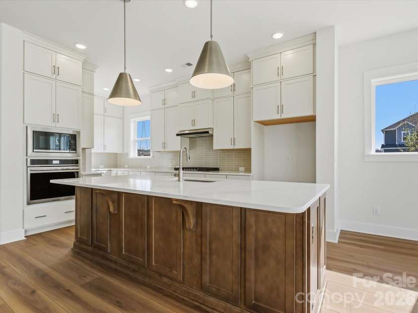 558 Cape Cod Way, Rock Hill, SC 29732.  MLS# CAR4421025, YatesRealty ID 48385. Stacked Cabinets set this kitchen apart