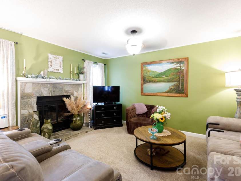 135 Cedar Hollow Street, Fort Mill, SC 29715.  MLS# CAR4420989, YatesRealty ID 48388. 