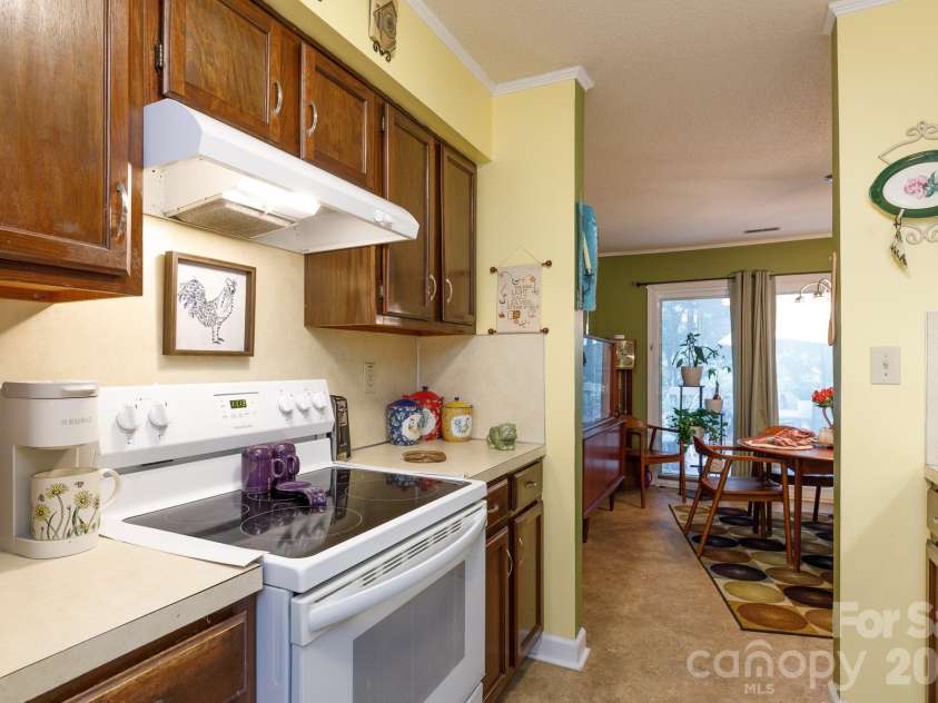 135 Cedar Hollow Street, Fort Mill, SC 29715.  MLS# CAR4420989, YatesRealty ID 48388. 