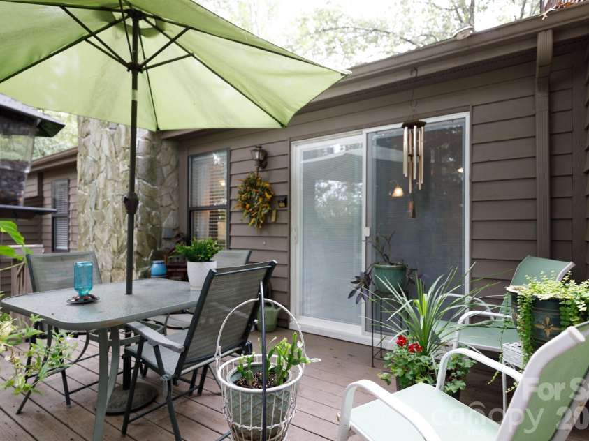 135 Cedar Hollow Street, Fort Mill, SC 29715.  MLS# CAR4420989, YatesRealty ID 48388. 