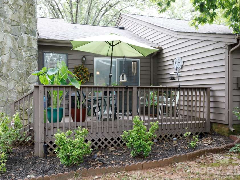 135 Cedar Hollow Street, Fort Mill, SC 29715.  MLS# CAR4420989, YatesRealty ID 48388. 