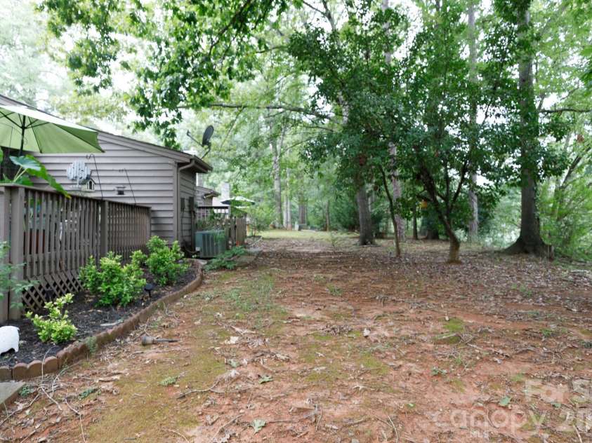 135 Cedar Hollow Street, Fort Mill, SC 29715.  MLS# CAR4420989, YatesRealty ID 48388. 