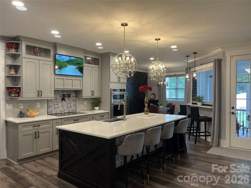 900 Houston Heights Road, Charlotte, NC 28262.  MLS# CAR4420916, YatesRealty ID 48389. 