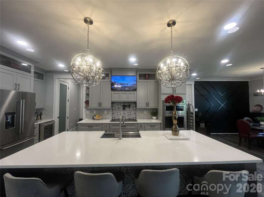 900 Houston Heights Road, Charlotte, NC 28262.  MLS# CAR4420916, YatesRealty ID 48389. 