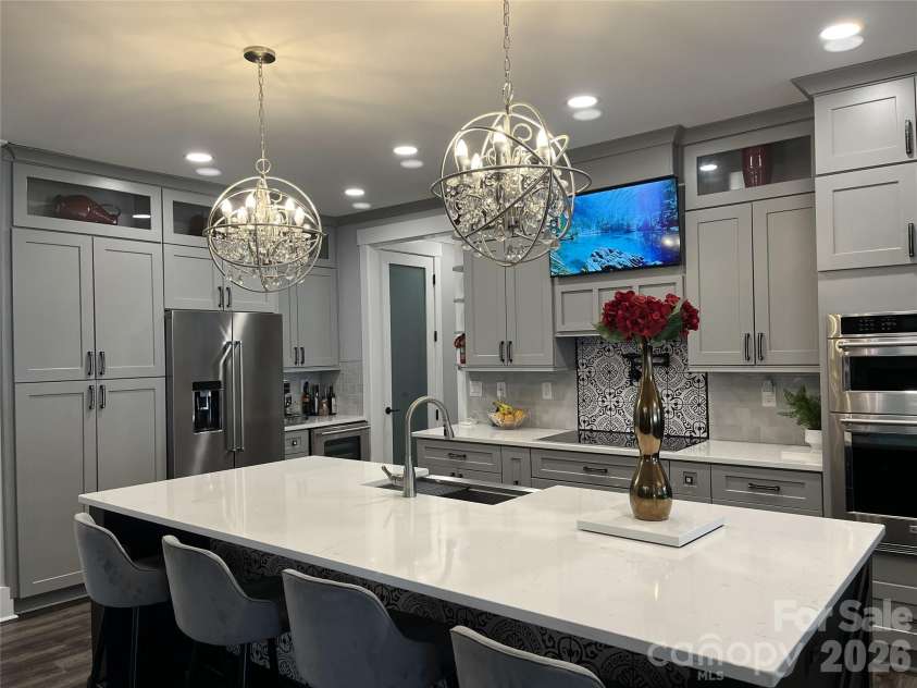 900 Houston Heights Road, Charlotte, NC 28262.  MLS# CAR4420916, YatesRealty ID 48389. 