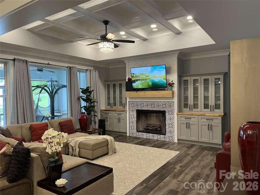 900 Houston Heights Road, Charlotte, NC 28262.  MLS# CAR4420916, YatesRealty ID 48389. 