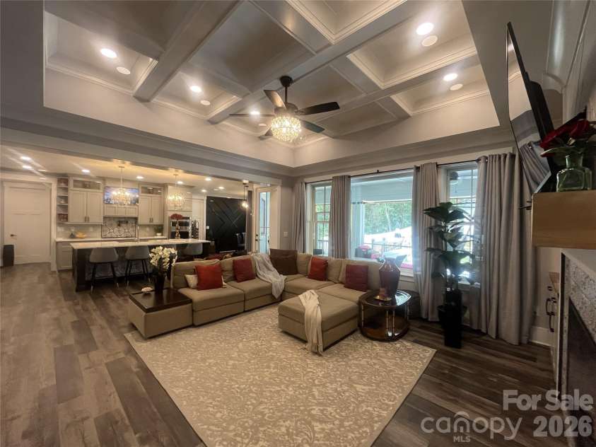 900 Houston Heights Road, Charlotte, NC 28262.  MLS# CAR4420916, YatesRealty ID 48389. 